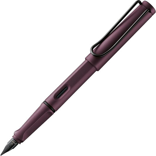 LAMY safari scarlet - Fountain Pen with ergonomic grip & polished steel nib in size EF - ideal for any Writing & Calligraphy - including LAMY T 10 blue cartridge - Right-Handed