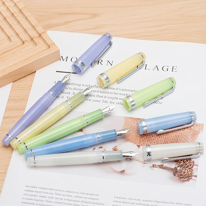 Jinhao 82 Acrylic Fountain Pen, Iridium Medium Nib with Ink Converter, Transparent Green Classic Design Smooth Writing Pen (Silver Trim)