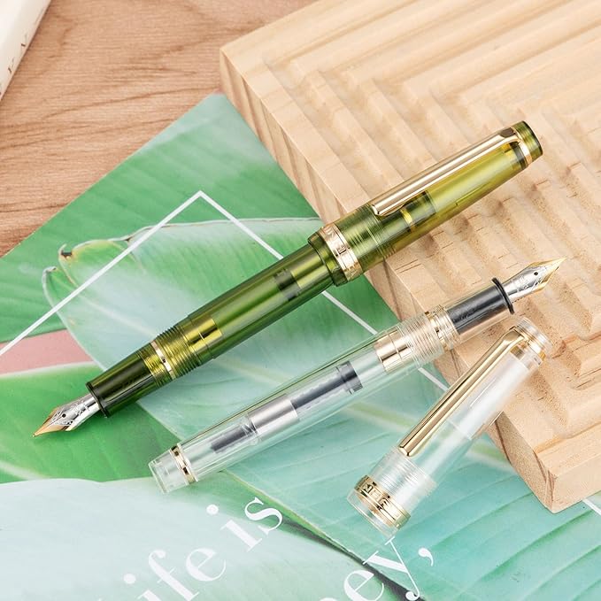 Jinhao 82 Acrylic Fountain Pen, Iridium Medium Nib with Ink Converter, Transparent Unqiue Design Smooth Writing Pen (Gold Trim)