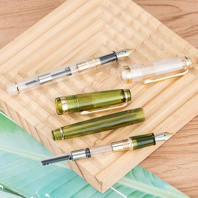 Jinhao 82 Acrylic Fountain Pen, Iridium Medium Nib with Ink Converter, Transparent Olive Green Classic Design Smooth Writing Pen (Gold Trim)