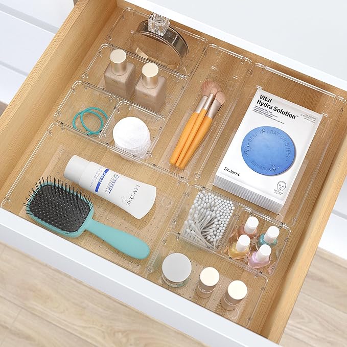 28 PCS Clear Plastic Drawer Organizers Set, 4 Size Desk Drawer Organizer Trays for Makeup, Jewelry, Kitchen Utensils, Gadgets and Office Accessories