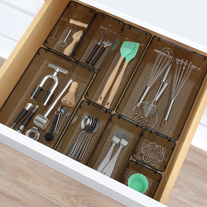 33 PCS Clear Plastic Drawer Organizers Set, 4 Size Desk Drawer Organizer Trays for Makeup, Jewelry, Kitchen Utensils, Gadgets and Office Accessories, Black